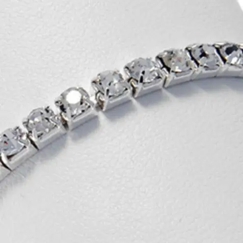 SILVER TONE & CLEAR RHINESTONE STRETCH BRACELET