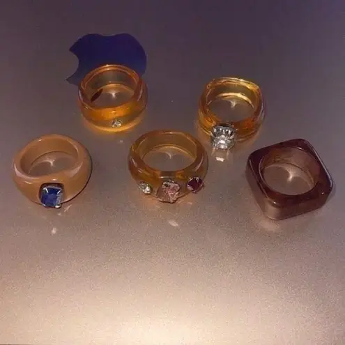 Set of 5 Chunky Resin Rings Brown