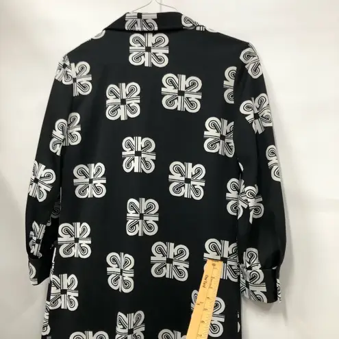 Vintage shirt dress made in California geometric black white long sleeve Size 10