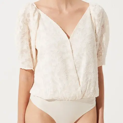 ASTR puffy shoulder bodysuit Dark Blush Womens Size M Red Size M