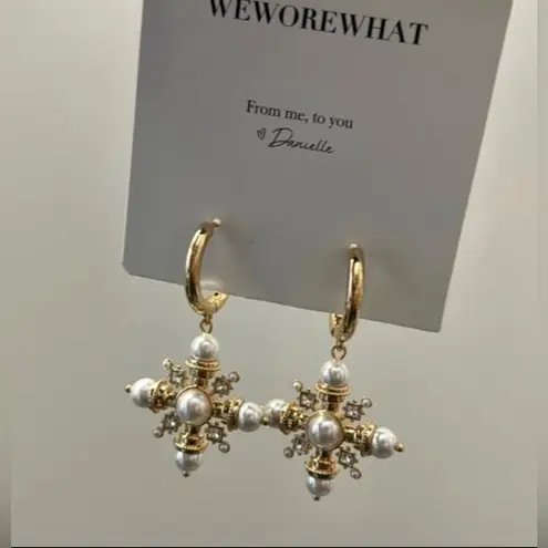 We Wore What NWT Snowflake Earrings
