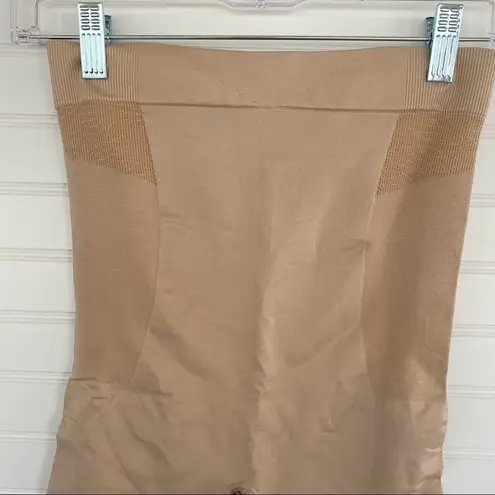 Bali high waisted Shape wear Size M NWOT