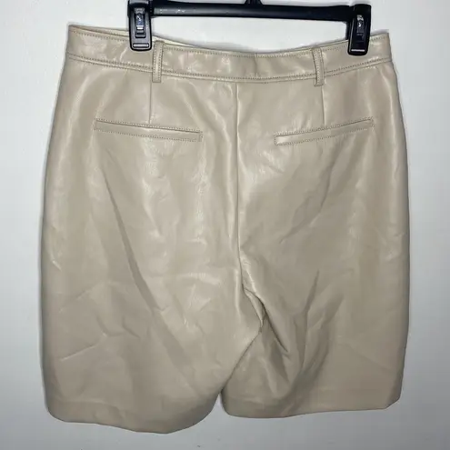 Babaton Aritzia Adrian faux leather high waisted shorts in sand white size 12