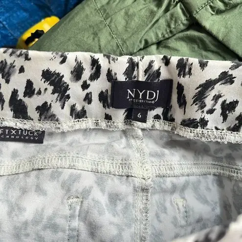 NYDJ Pull-On Denim Animal Print Skinny Ankle Jeans In Sateen With Slit Size 6