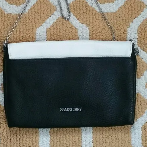 Sam & Libby Black & White Clutch