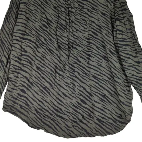 Rails  Hunter Olive Animal Stripe Long Sleeve Button-down Shirt Women's Large