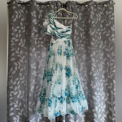 Mac Duggal White One Shoulder Ruffle Cut-Out Chiffon