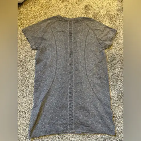 Lululemon  Swiftly Tech Tee