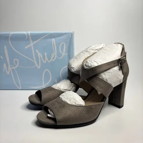 Life Stride  Allison Block Heeled Sandals in Grey Microsuede