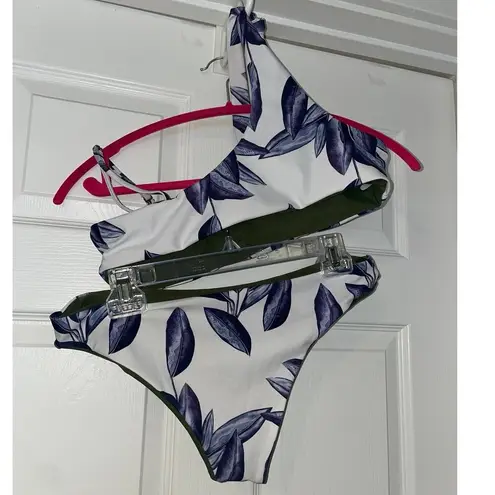 Women's High Waist Bikini 2 Piece Swimsuits Reversible Leaf Print White Blue Size M