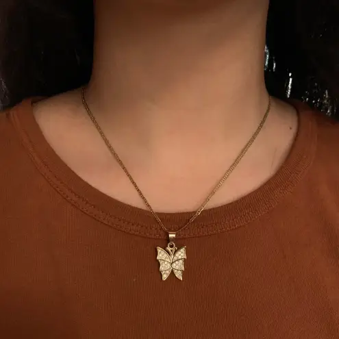 Boutique Gold Plated butterfly mariner Chain Link necklace with crystal pavé embellishments