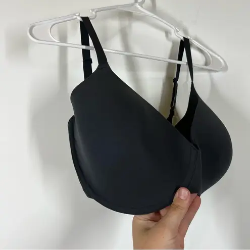 SKIMS NWT Fits Everybody T-shirt Demi Bra Size 32H