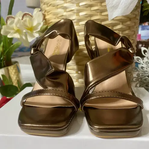 Mata Shoes NEW Bronze Heels