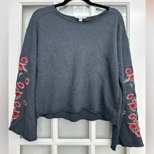 American Eagle  Y2K Grey Blue Cropped Floral Embroidery Sweatshirt Size Small S