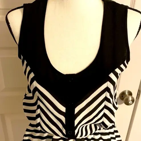 Alya || Black/white striped scoop neck sleeveless blouse with elastic at waist