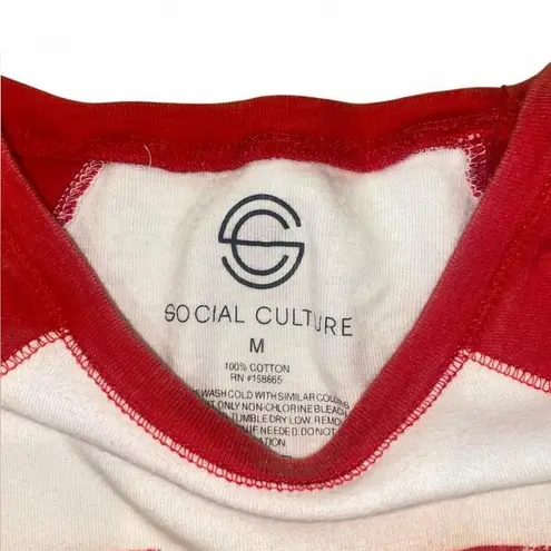 Red and white cropped “15” baseball style tee