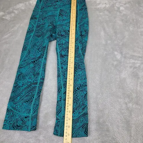 Lululemon Women's 2 In Movement Cropped Leggings Teal & Black Geo Print Stretch