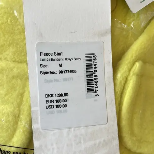 Bandier 7 days active Women’s Fleece Shirt in limelight yellow size Medium