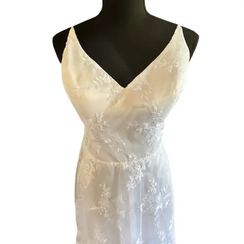 Wear Your Love Lace Wedding Dress – Size 12 / Large – With Train, New with Tags White