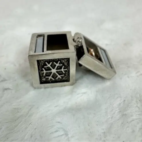 Vintage Metal Wish Prayer Box Charm Pendant with Snowflakes Hinged Magnetic Top Silver
