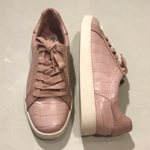 Circus by Sam Edelman Sam Edelman Circus Devin Cameo Pink Croc Sneakers