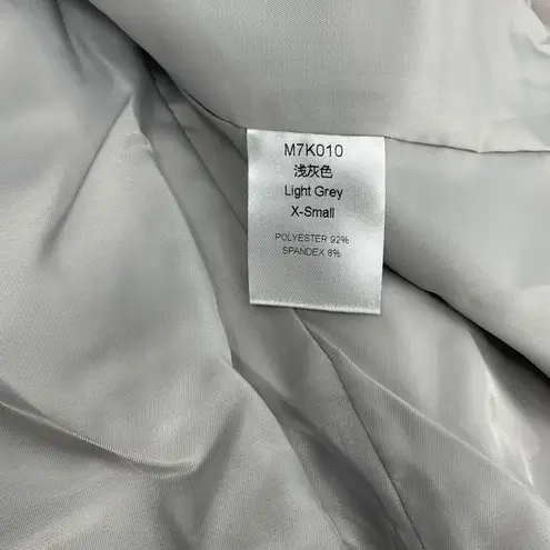 Light Grey Blazer Jacket Womens XSmall Polyester Spandex Button Front Pockets Gray Size XS