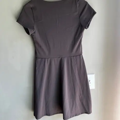 Qinsen Fit & Comfort Gray Square Neck Short Sleeve Mini Dress Medium Skims Like