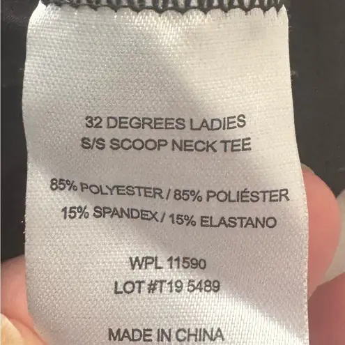 32 Degrees Heat 32 Degrees Cool Black Fitted Short Sleeve T-Shirt, size S scoop neck athletic