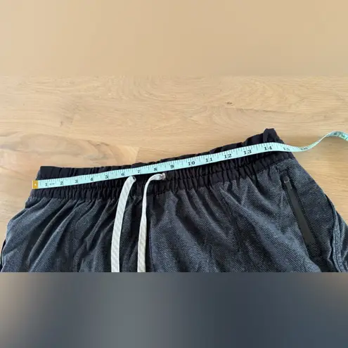 Vuori Clementine Short MEASUREMENTS . FLAWED