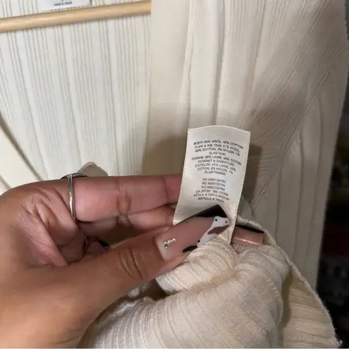 Wilfred Aritzia Plunge Front Ribbed Merino Wool Cardigan Cream Womens Small EUC