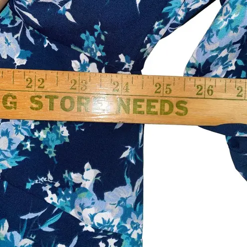 Joan Rivers Women’s Size 1X Blue Floral Polyester Button Up Long Sleeve Blouse