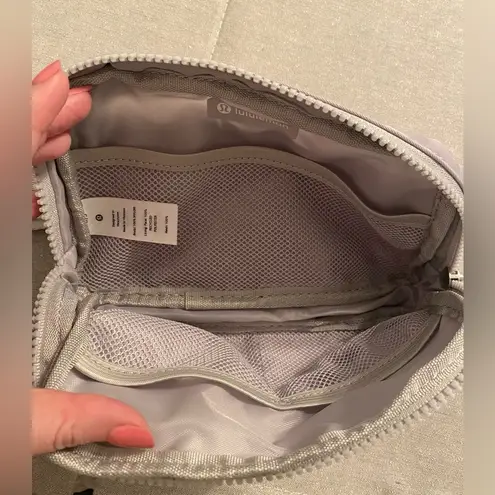 Lululemon EUC  BELT BAG