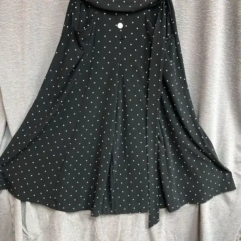 Roz & Ali Rose and Ally size 2 black and white polkadot wide leg flowy jumpsuit