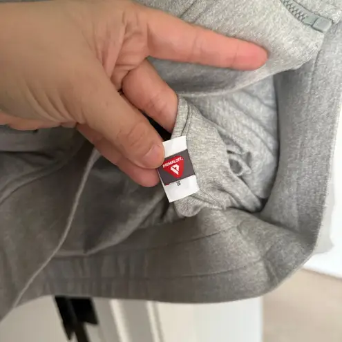 Vuori Halo Basin Women's Light Gray Bomber Jacket