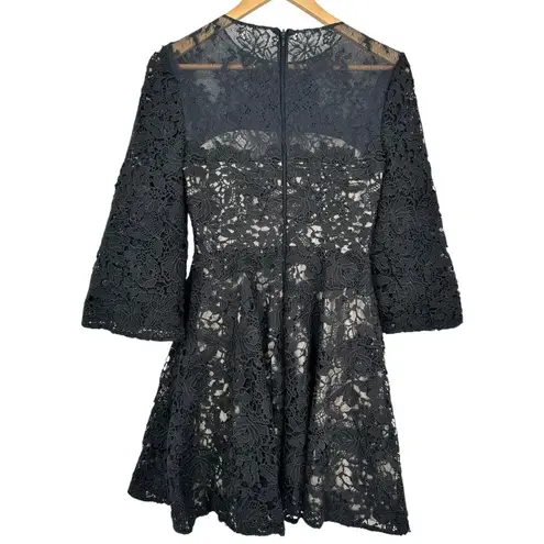 Monique Lhuillier ML Black Bell Swirl Lace Dress size 0 Fit & Flare Cocktail