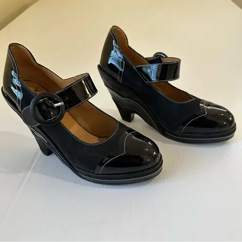 John Fluevog Miss July Scalloped Wedge Heel Pinup Shoes Black, 9