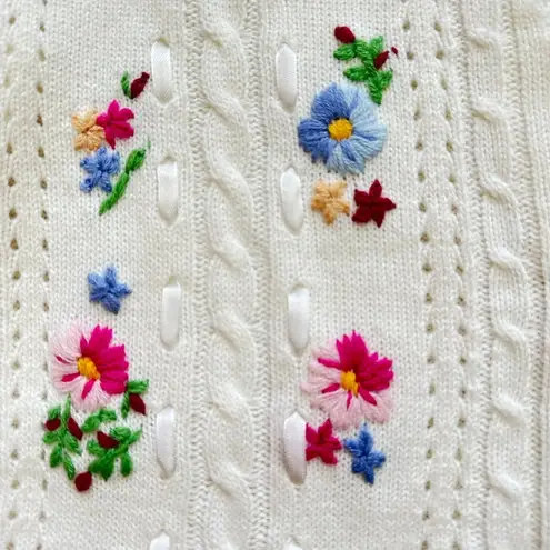 Vintage Floral Embroidered Lightweight Knit Vest Womens Size M Cottagecore Size M