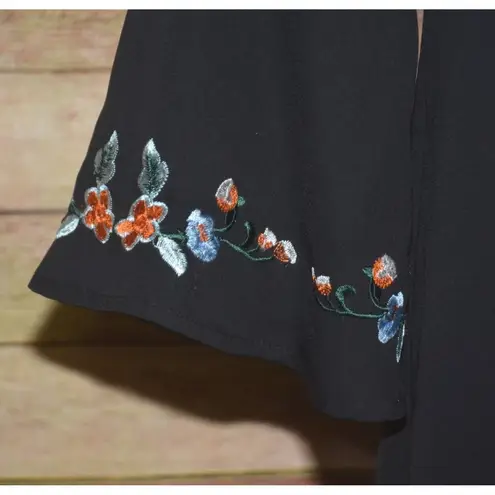 Bleuh Ciel Ladies Black Embroidered Floral Lace Up V-Neck Shift Dress Size M