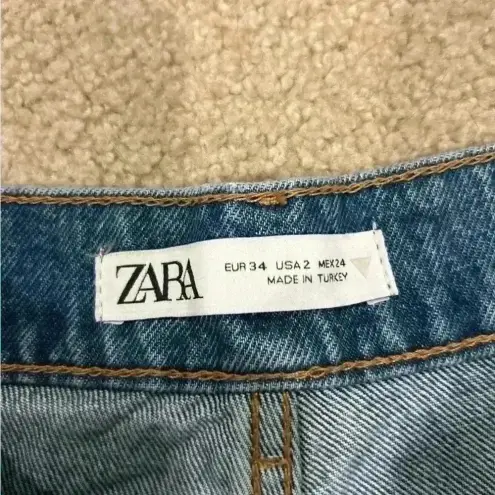 ZARA  high rise button front straight leg blue jeans in size 2