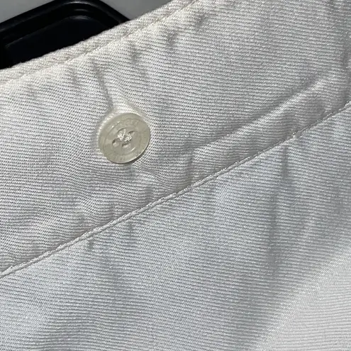 Woman’s prich button down shirt