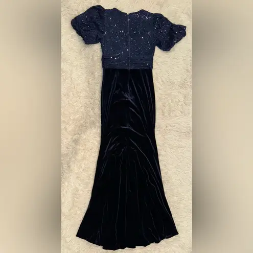 Eliza J NEW Sequin Bodice Surplice V Neck Short Puff Sleeve Velvet Gown 2