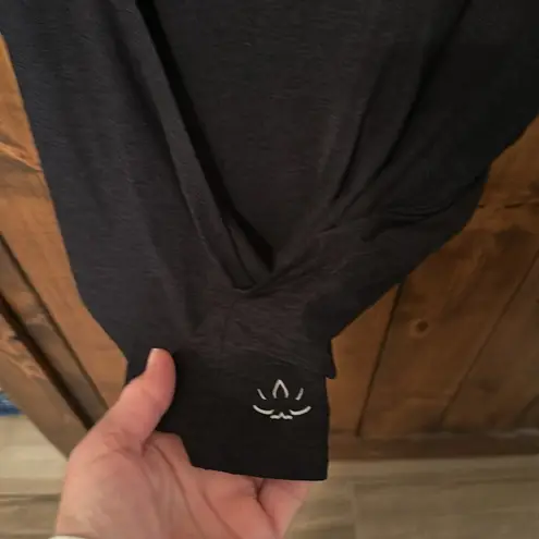 Beyond Yoga Reverse Direction Lightweight Tank Top (Black)