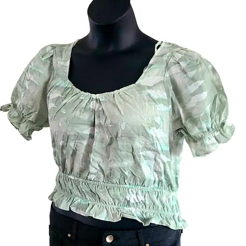 Good Luck Gem Women's Puff Sleeve Ruffle Hem Crop Size Medium - Light Green