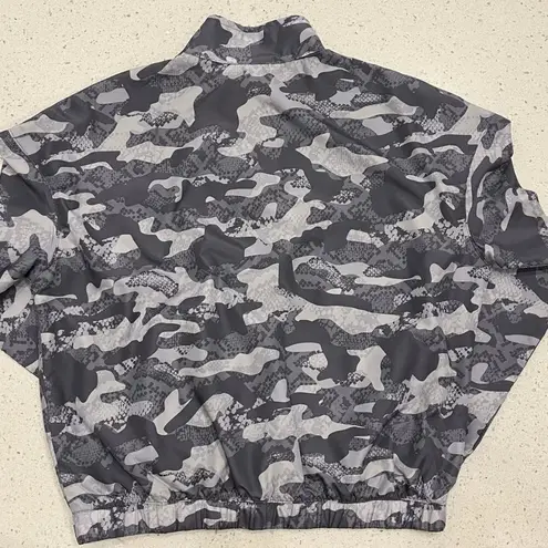 Reebok  Windbreaker Grey Camouflage Print Size XS