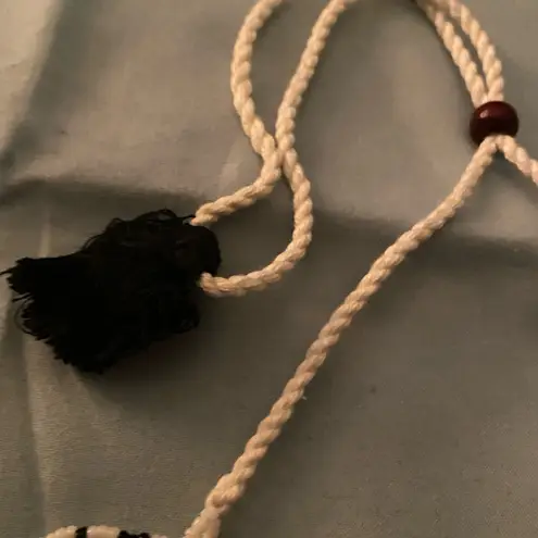 22” Collar Bib Necklace Black & White Tiny Beads V Shape X Pattern Boho