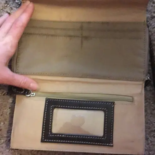 Giani Bernini Gianni Bernini Brown & Tan Wristlet Wallet/Purse🍒