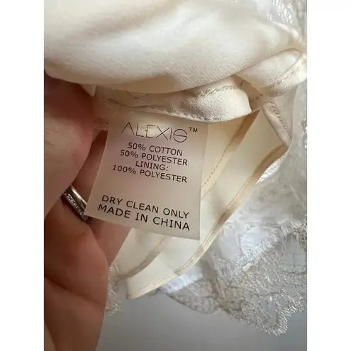 Alexis Alexina Lace Top in Pearl White NWT Sz. M