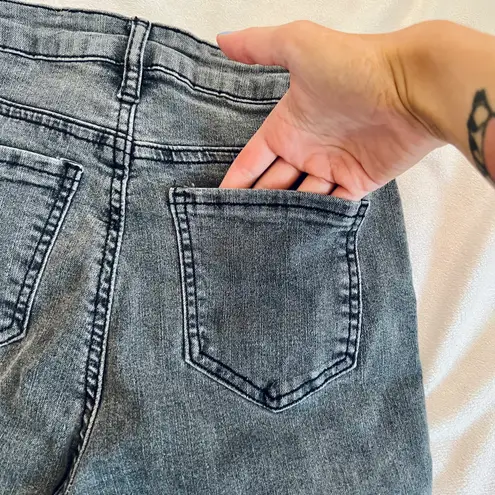 Boutique NEW Charcoal Slit Hem Skinnies