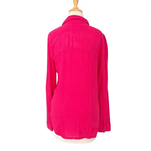We The Free  Magenta Pink Long Sleeved Gauze Button Up Lightweight Pockets Sz Med - Image 4