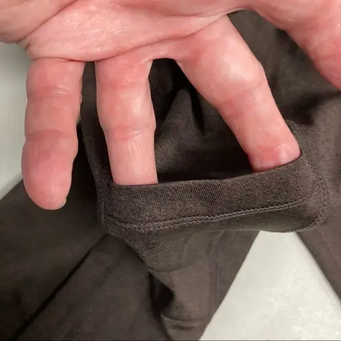 MYoga Capri Pocket Leggings Brown Size Large New With Tags